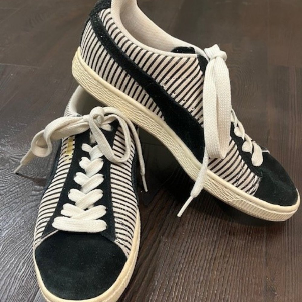 Puma Suede Classic Women's Suede Pinstripe Sneakers - Size 7